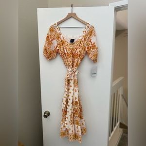 Maison Tara New With Tag! Beautiful & bright short sleeve summer dress.
